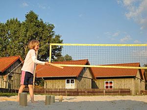 Beachvolleyball direkt am Haus