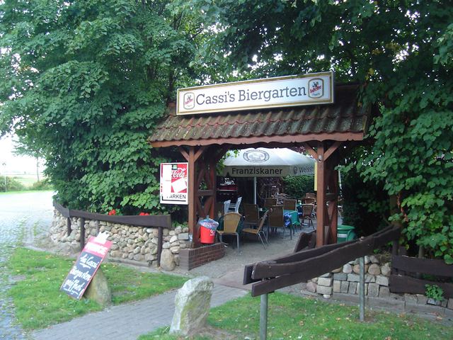 Biergarten Bei Cassi
